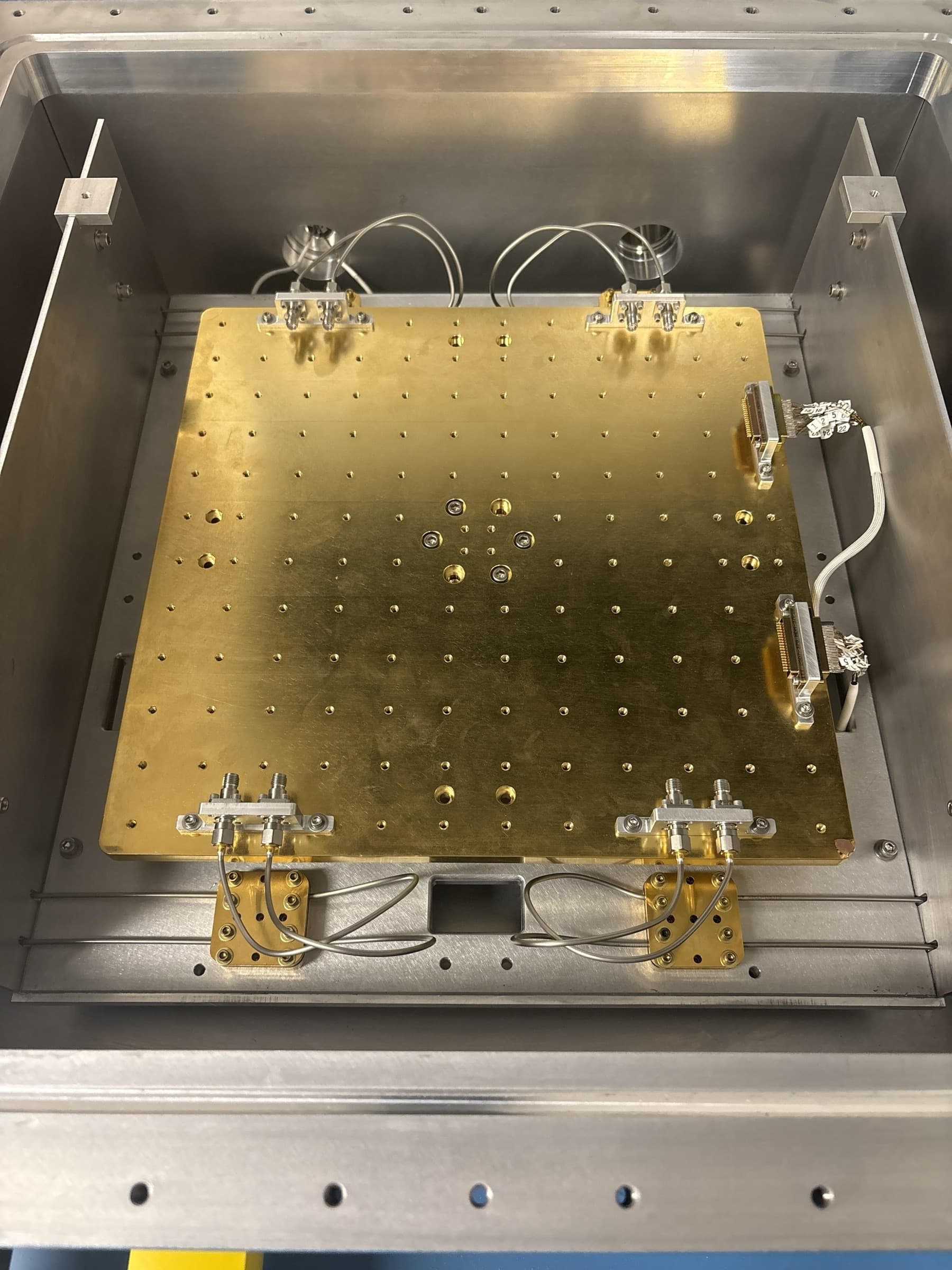 4K Cryostat photo